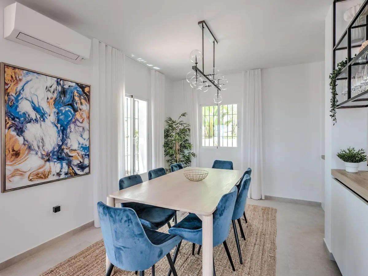 Luxury Villa With Private Pool And 7 Bedrooms Torrox