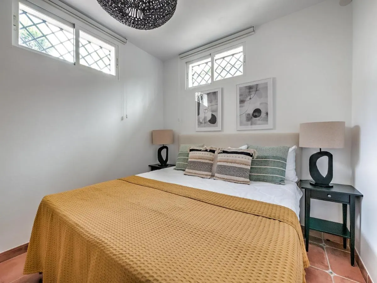 Luxury Villa With Private Pool And 7 Bedrooms Torrox