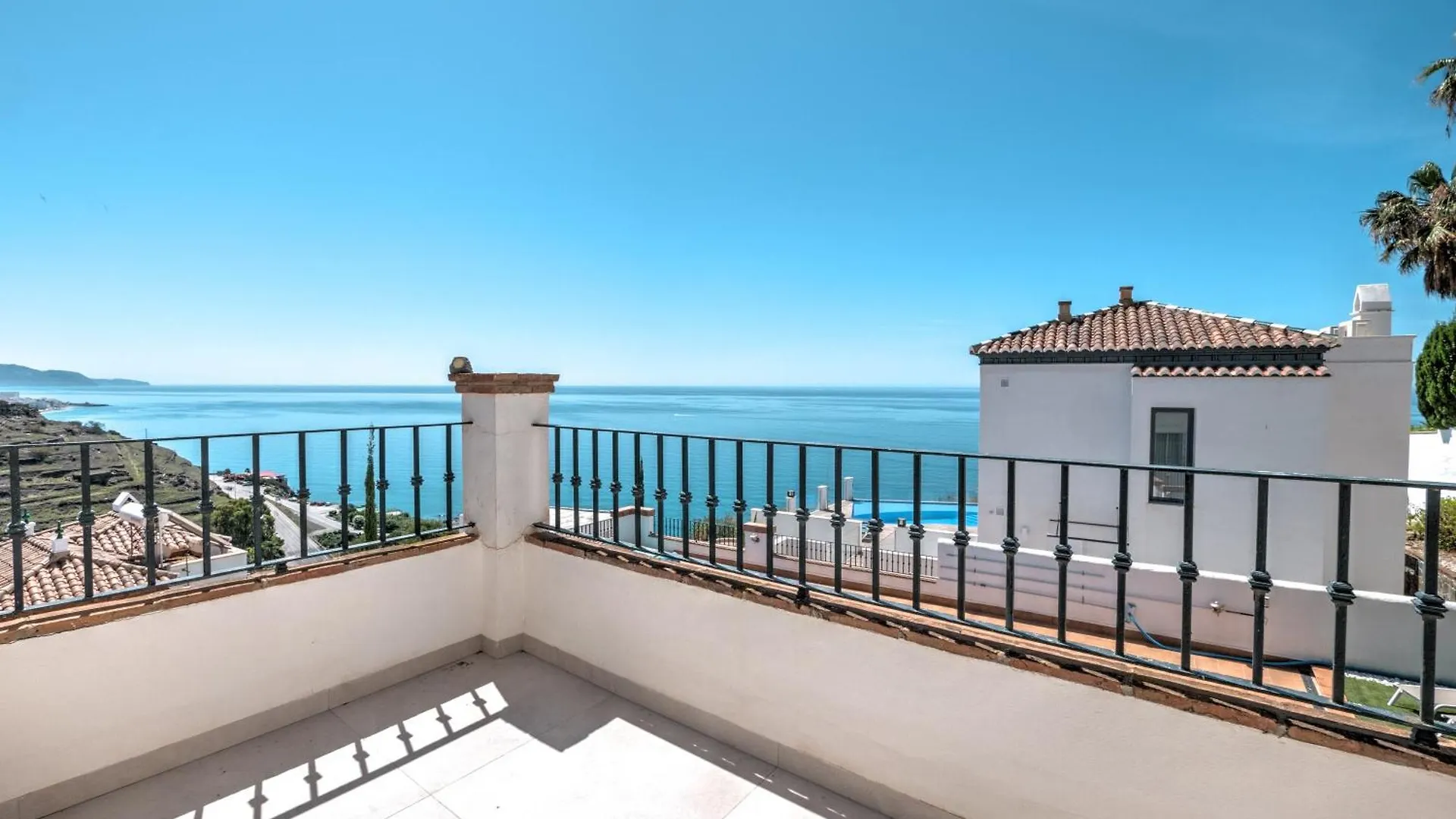 Luxury Villa With Private Pool And 7 Bedrooms Torrox
