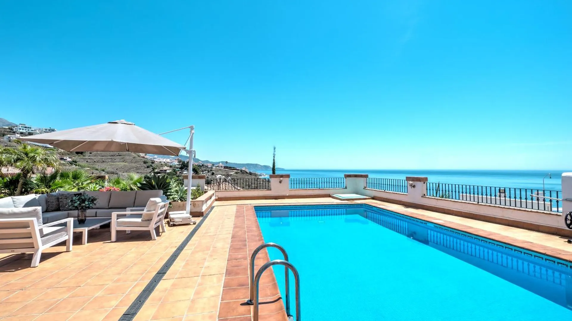Luxury Villa With Private Pool And 7 Bedrooms Torrox 0*,  España